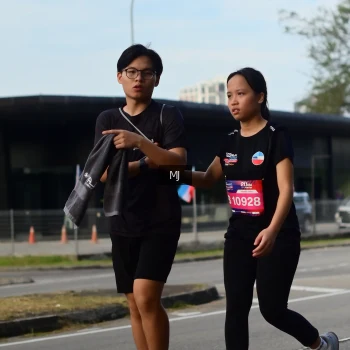 Runner Photo 3550005