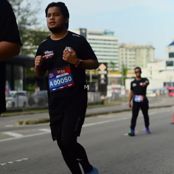 Runner Photo 3550038