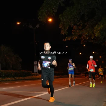 Runner Photo 3550143