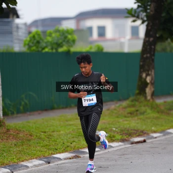 Runner Photo 3550144