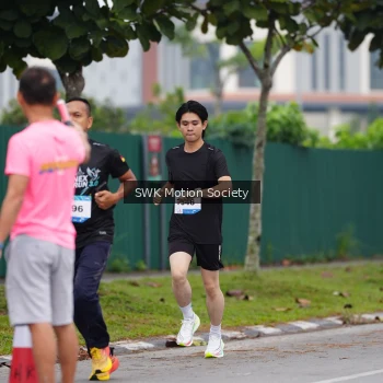 Runner Photo 3550246