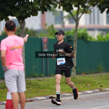 Runner Photo 3550300