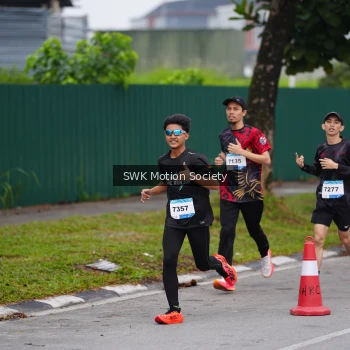 Runner Photo 3550346
