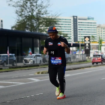 Runner Photo 3550376