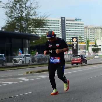 Runner Photo 3550379