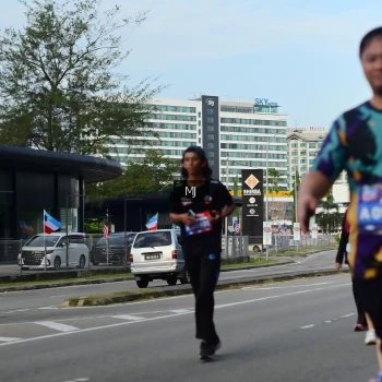 Runner Photo 3550405