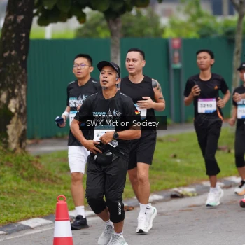 Runner Photo 3550493