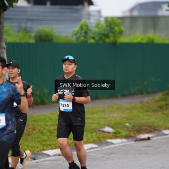 Runner Photo 3550613