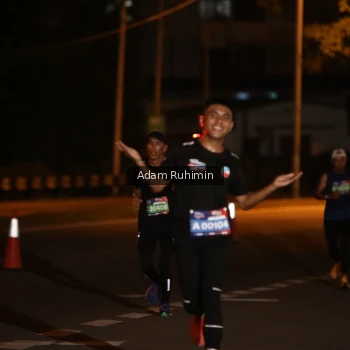 Runner Photo 3550740