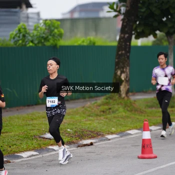 Runner Photo 3550753