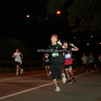 Runner Photo 3550794