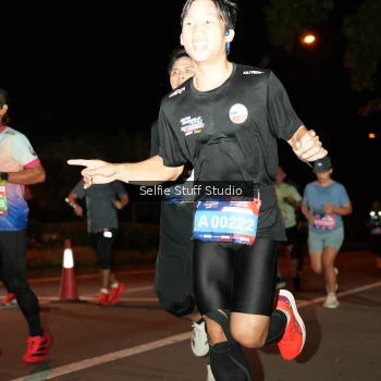 Runner Photo 3550837