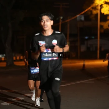 Runner Photo 3550860