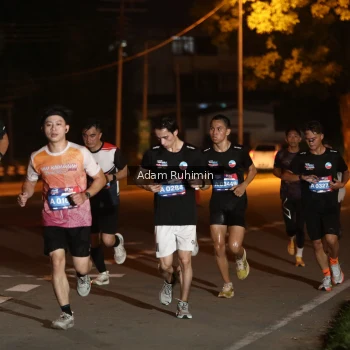 Runner Photo 3550886