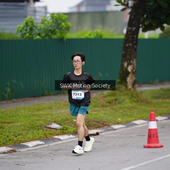 Runner Photo 3550982