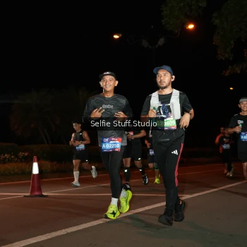 Runner Photo 3551024