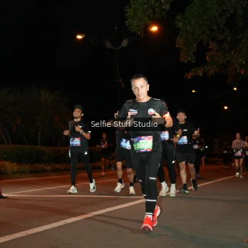 Runner Photo 3551071