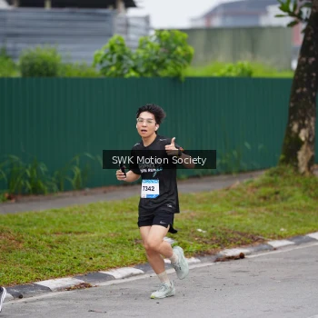 Runner Photo 3551184
