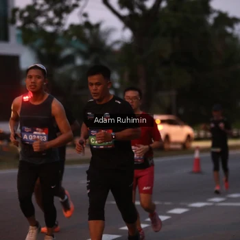 Runner Photo 3551354