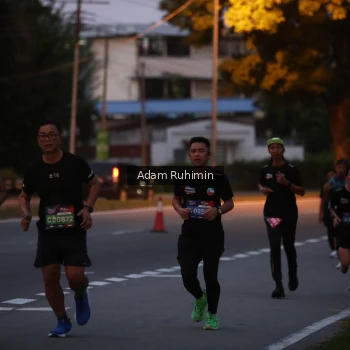 Runner Photo 3551389