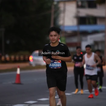 Runner Photo 3551425