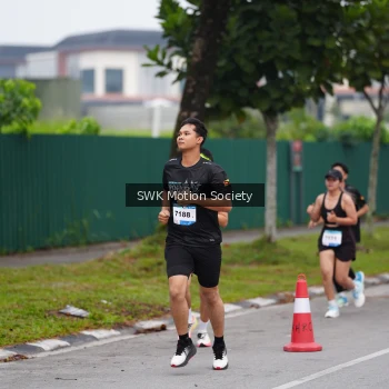 Runner Photo 3551475