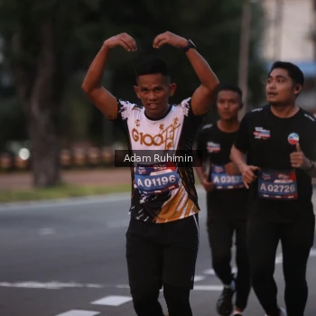 Runner Photo 3551514