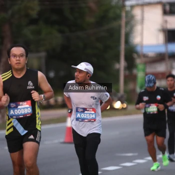 Runner Photo 3551701