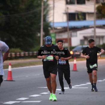 Runner Photo 3551705