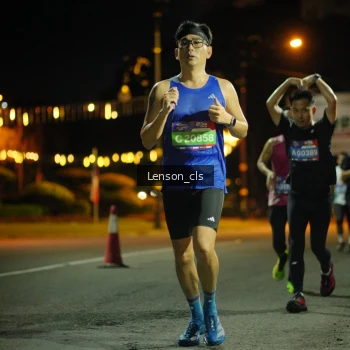 Runner Photo 3551842