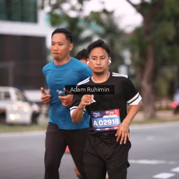 Runner Photo 3551871