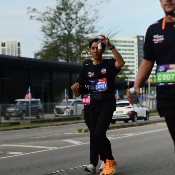 Runner Photo 3552654