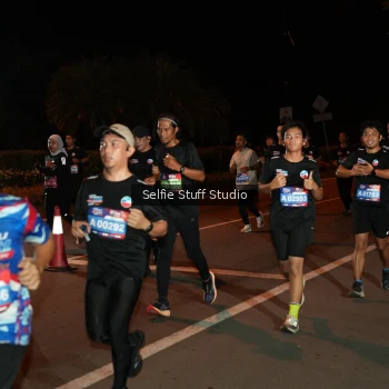 Runner Photo 3552699