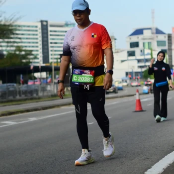 Runner Photo 3552870