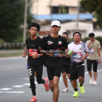 Runner Photo 3552885