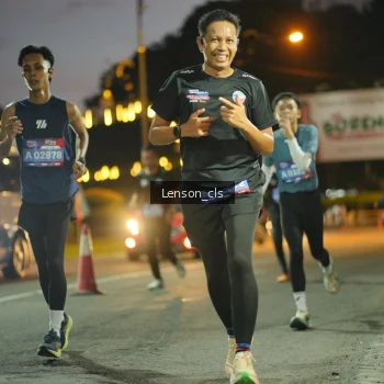 Runner Photo 3553136