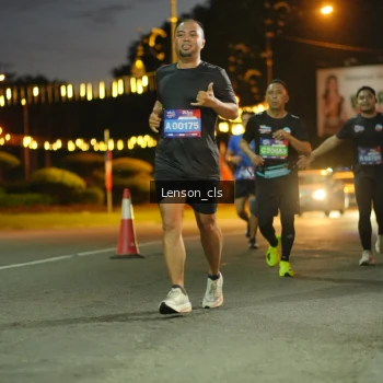Runner Photo 3553342