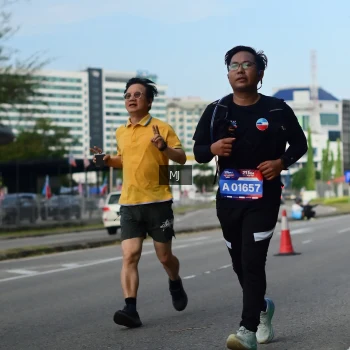 Runner Photo 3553479
