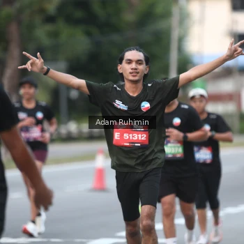 Runner Photo 3553694