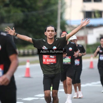 Runner Photo 3553699