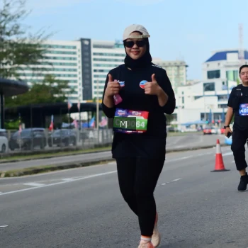 Runner Photo 3553718