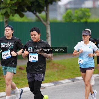Runner Photo 3553846