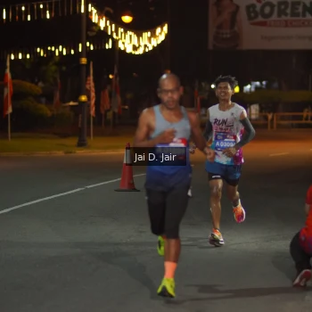 Runner Photo 3554068