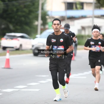 Runner Photo 3554073