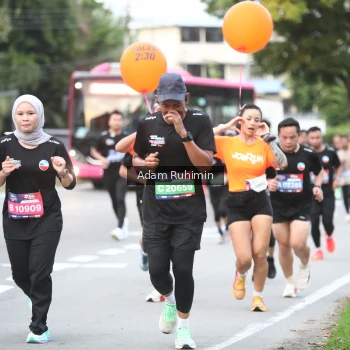 Runner Photo 3554139