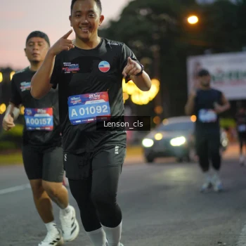 Runner Photo 3554342