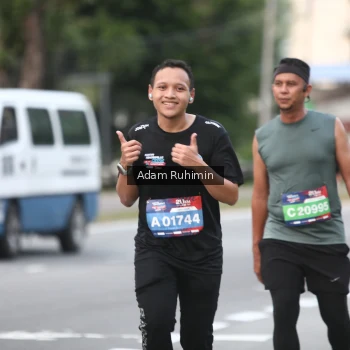 Runner Photo 3554624