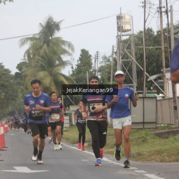 Runner Photo 3554750