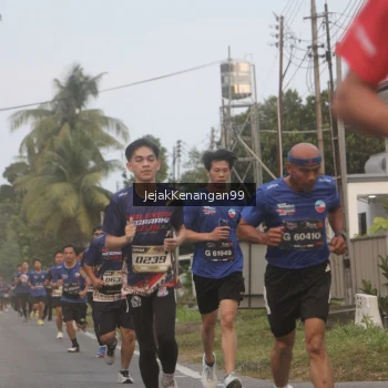 Runner Photo 3554758