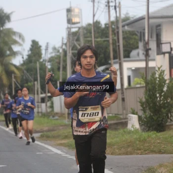 Runner Photo 3554949